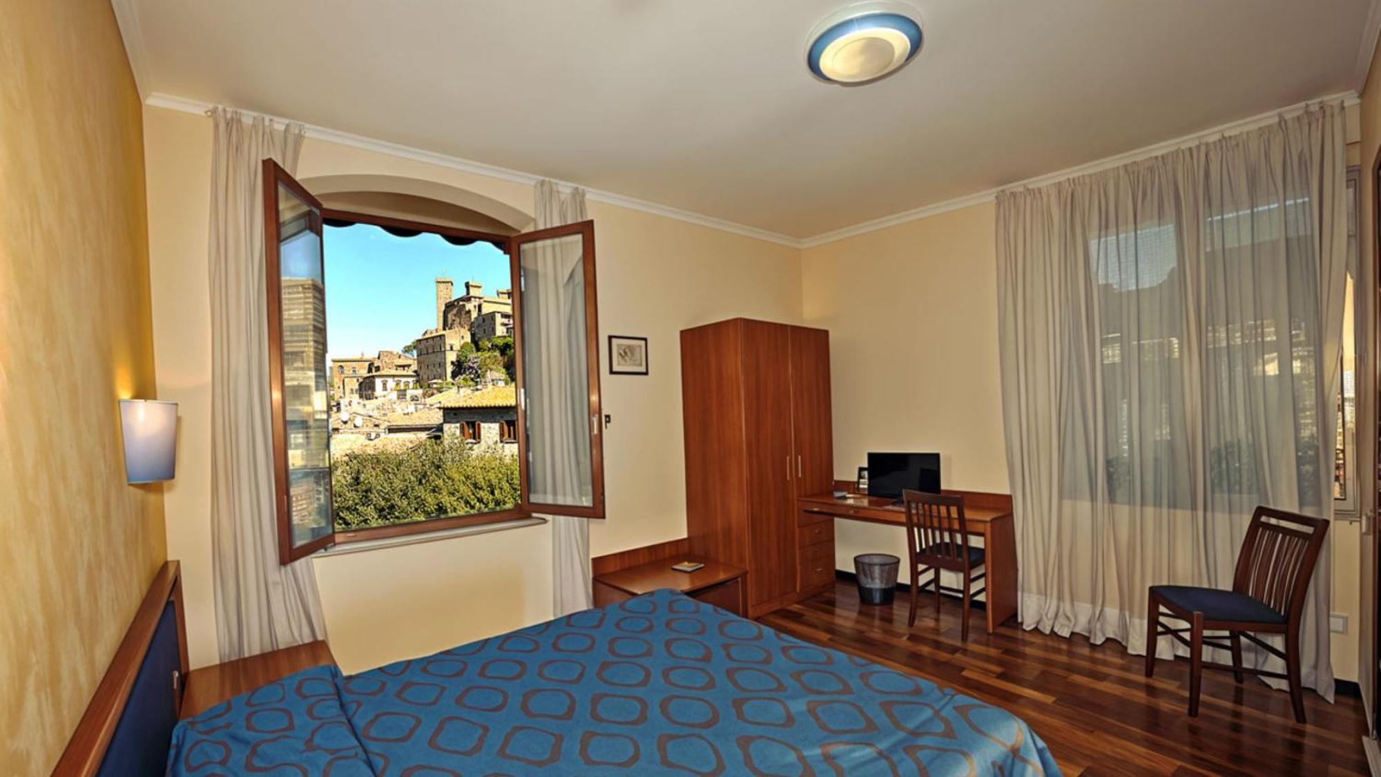 Hotel Nazionale บอลเซนา ภายนอก รูปภาพ